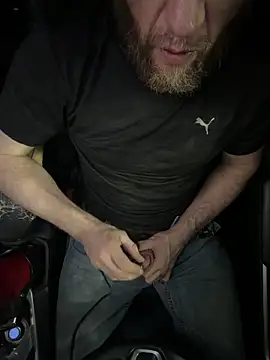 HouseOfHans online show from March 4, 10:39 pm