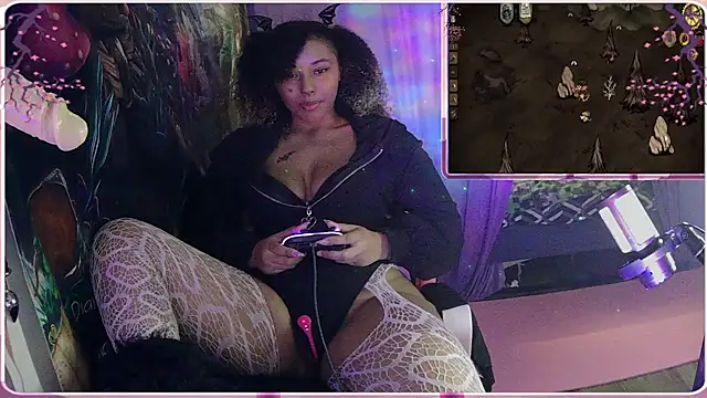 HonneyBunnyXO online show from March 22, 7:54 am