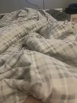 harrygeorge18 online show from December 14, 9:04 am