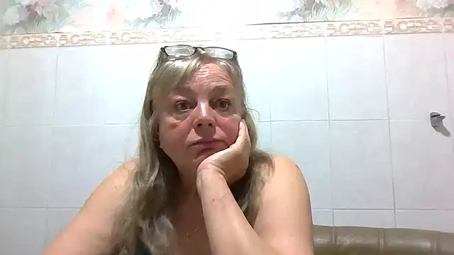 LinaLight88 online show from April 15, 7:58 pm