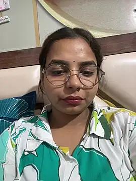 Snapshot of Himani_0122 chatting on June 29, 10:48 am Himani 0122 online show from June 29, 10:48 am