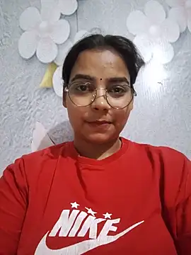 Snapshot of Himani_0122 chatting on June 19, 4:40 am Himani 0122 online show from June 19, 4:40 am