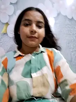 Snapshot of Himani_0122 chatting on June 17, 5:40 am Himani 0122 online show from June 17, 5:40 am