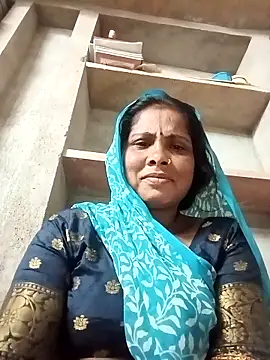 Shreya pandit online show from March 10, 10:58 pm