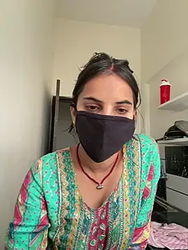 Pooja Love143 online show from April 14, 5:56 am