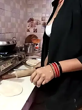 Pooja Love143 online show from March 9, 6:17 am