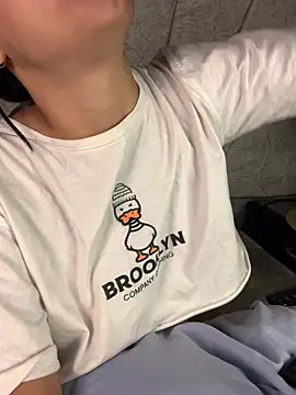 Val12777 online show from April 8, 12:06 pm