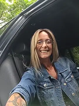 Sacha Scorp online show from June 5, 9:59 am