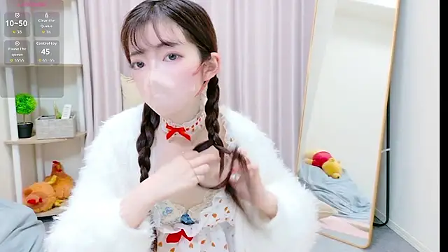 Snapshot of nono_0o chatting on February 15, 10:58 am nono 0o online show from February 15, 10:58 am