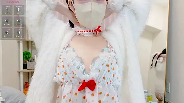 Snapshot of nono_0o chatting on February 7, 5:04 am nono 0o online show from February 7, 5:04 am