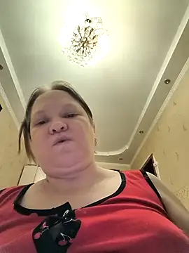 Snapshot of -Queen- chatting on February 15, 2:05 pm -Queen- online show from February 15, 2:05 pm