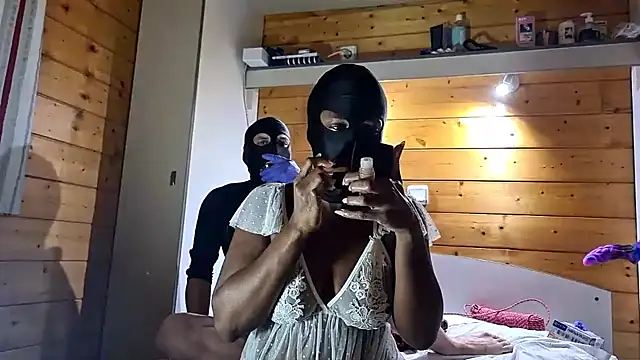 Snapshot of HairyEbonyCoupleliveporn chatting on December 21, 10:43 pm HairyEbonyCoupleliveporn online show from December 21, 10:43 pm