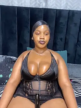 THICKBARBIE32 online show from June 14, 5:58 pm