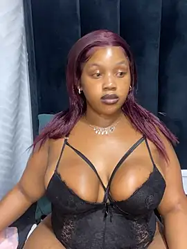 THICKBARBIE32 online show from June 2, 8:20 pm