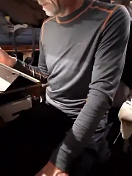 Quebec46 online show from February 5, 10:27 pm