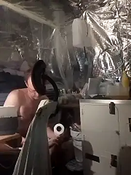 Quebec46 online show from April 12, 5:44 am