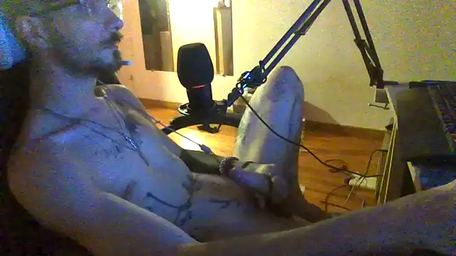 atreus69big online show from July 9, 12:33 am