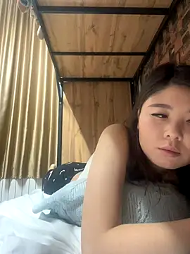 Sarah2127 online show from December 22, 11:38 pm