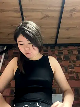 Sarah2127 online show from December 15, 11:05 am