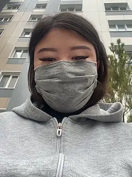 Sarah2127 online show from April 10, 9:27 am