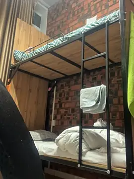 Sarah2127 online show from January 8, 2:12 pm