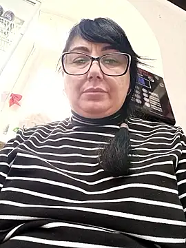 MariSwan222 online show from April 3, 10:00 am