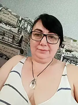 Snapshot of MariSwan222 chatting on July 4, 7:26 am MariSwan222 online show from July 4, 7:26 am