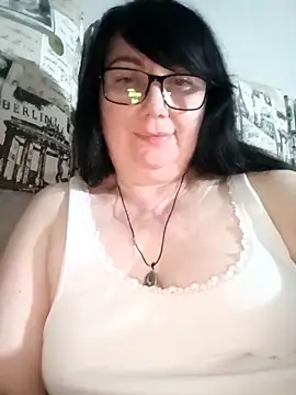 MariSwan222 online show from May 18, 8:13 pm