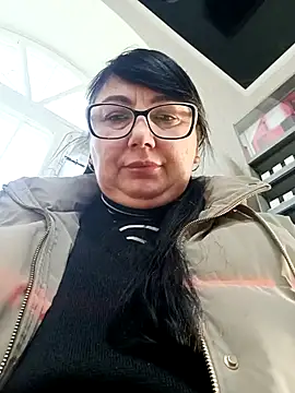 MariSwan222 online show from March 2, 7:15 am