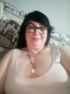 Snapshot of MariSwan222 chatting on June 4, 7:29 pm MariSwan222 online show from June 4, 7:29 pm