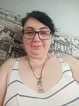 MariSwan222 online show from June 3, 7:20 am