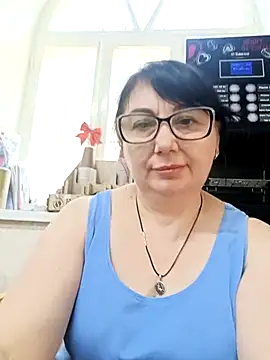 Snapshot of MariSwan222 chatting on July 11, 7:41 am MariSwan222 online show from July 11, 7:41 am