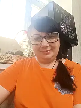 Snapshot of MariSwan222 chatting on June 13, 12:58 pm MariSwan222 online show from June 13, 12:58 pm