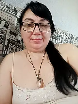 MariSwan222 online show from May 5, 8:50 am