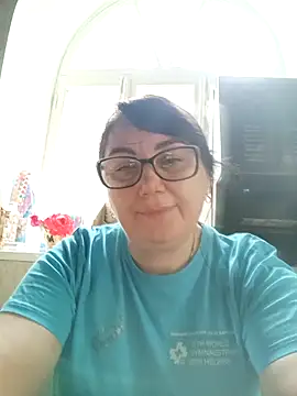 Snapshot of MariSwan222 chatting on June 7, 6:29 am MariSwan222 online show from June 7, 6:29 am