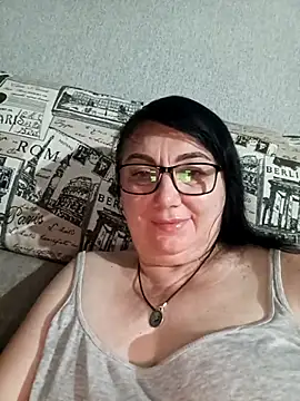 Snapshot of MariSwan222 chatting on July 7, 8:56 pm MariSwan222 online show from July 7, 8:56 pm