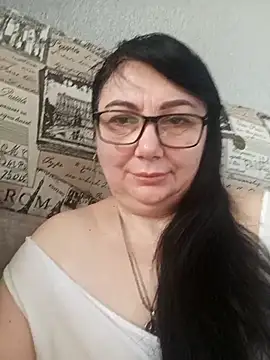 MariSwan222 online show from March 4, 8:00 am