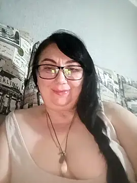 Snapshot of MariSwan222 chatting on June 5, 8:25 pm MariSwan222 online show from June 5, 8:25 pm