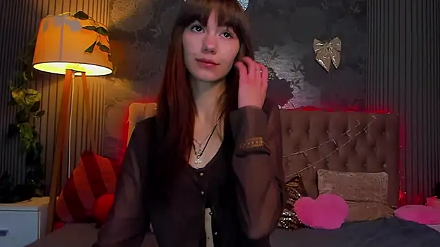 Snapshot of MilanaHotts chatting on December 22, 8:53 pm MilanaHotts online show from December 22, 8:53 pm