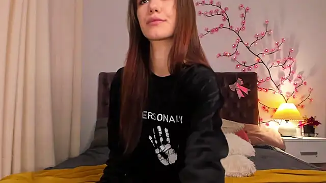 Snapshot of MilanaHotts chatting on February 26, 7:30 am MilanaHotts online show from February 26, 7:30 am