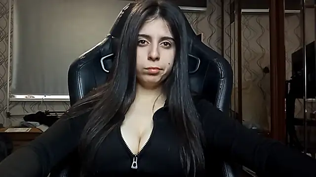 WaltraudPattie online show from February 10, 12:20 am