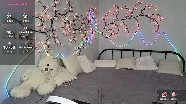 kris art online show from January 31, 7:12 pm