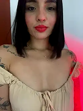 Snapshot of AngelWarm chatting on December 15, 9:53 pm AngelWarm online show from December 15, 9:53 pm