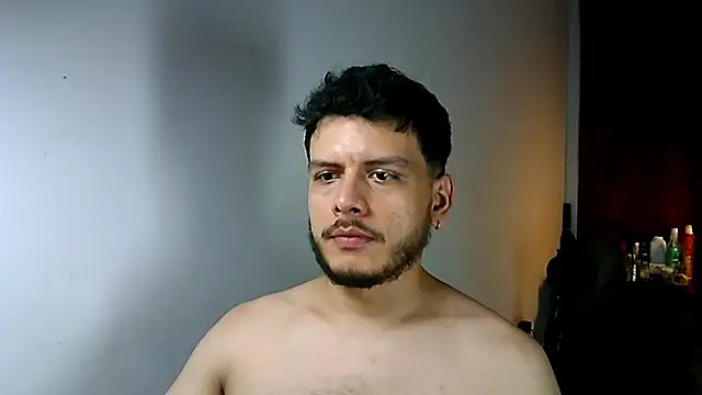 Snapshot of luxo_kane chatting on December 15, 7:14 am luxo kane online show from December 15, 7:14 am