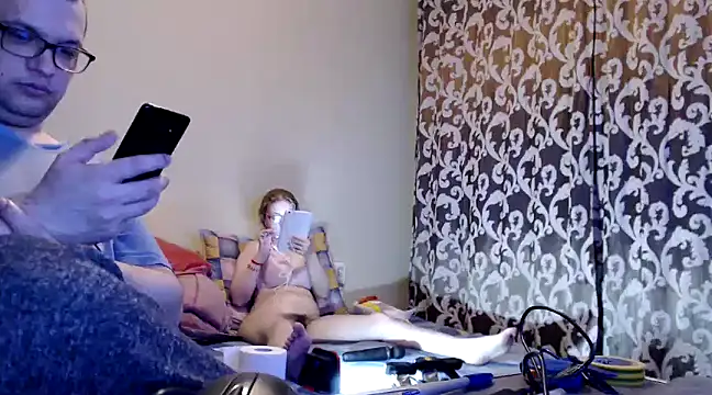 yunis32 online show from March 3, 6:46 pm