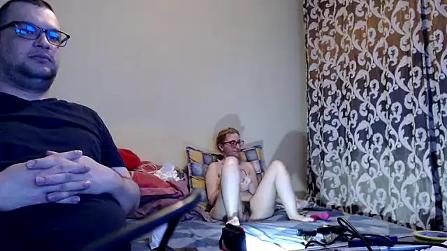 yunis32 online show from February 24, 5:20 pm