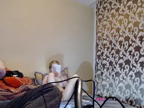 yunis32 online show from January 21, 8:32 pm