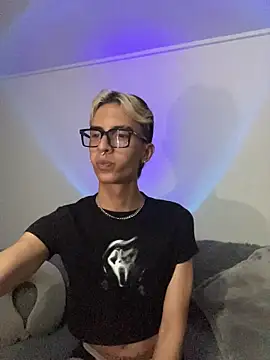 Dracco Velour  online show from February 19, 5:26 am