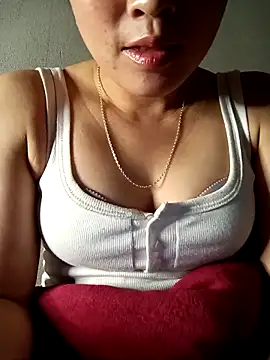 May-Ne online show from March 14, 3:51 pm