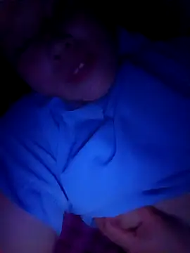 May-Ne online show from April 15, 4:00 pm